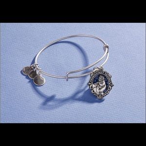❤️NWT Alex and Ani Disney Ursula Bracelet ♥️